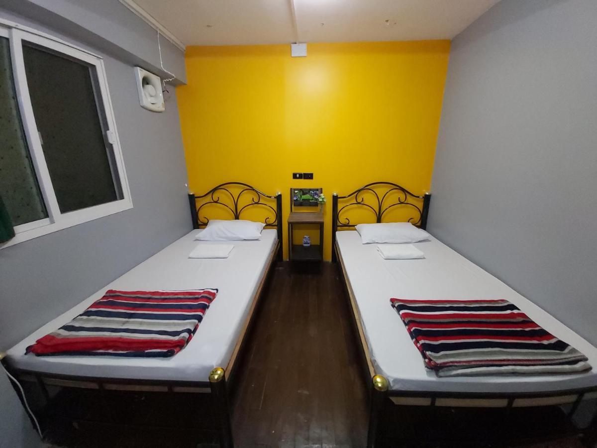 צ'יאנג ריי Yellow Flower Hostel חדר תמונה